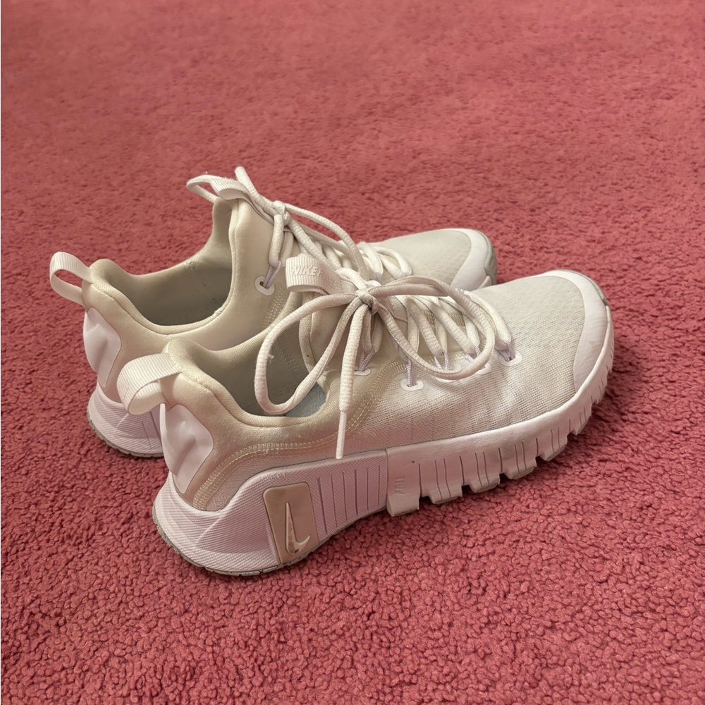Nike Women's white metcon sneakers